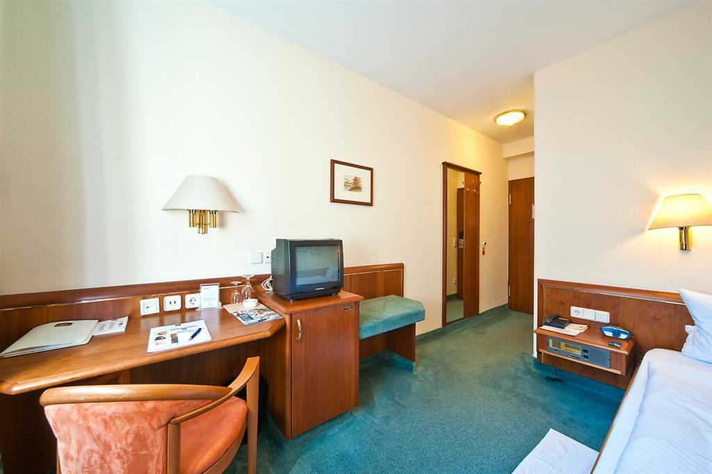 Hotel Weisses Lamm Veitshochheim Room photo